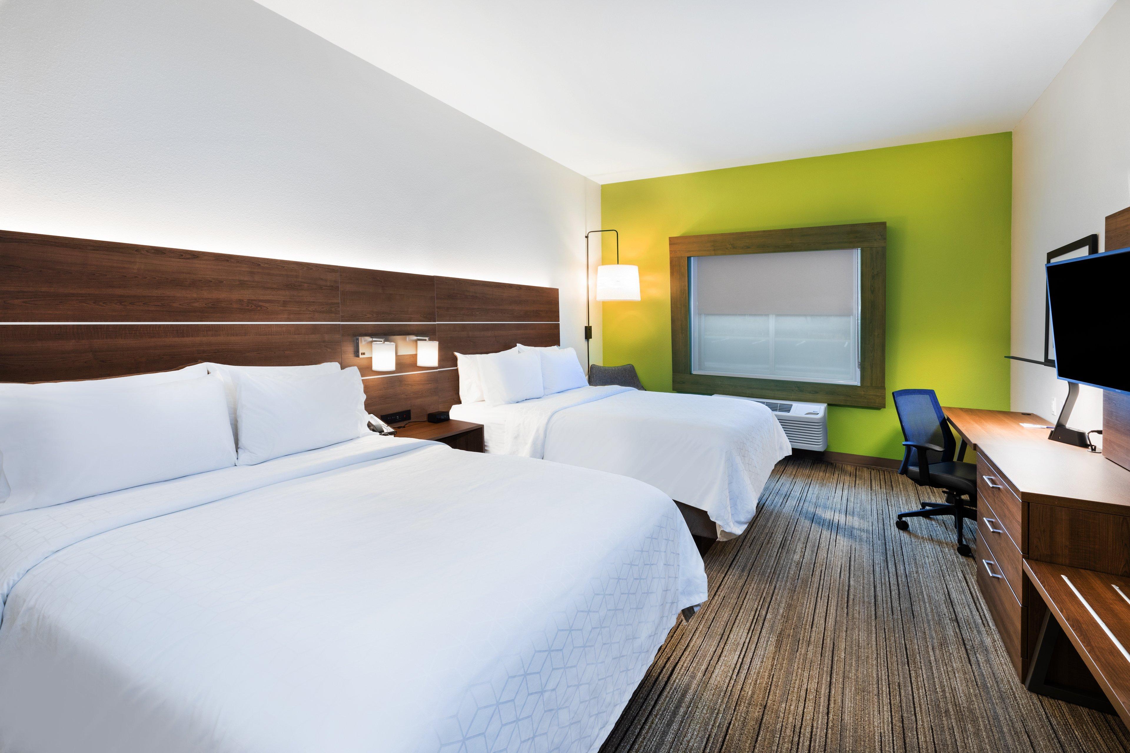 Holiday Inn Express & Suites Junction By Ihg Exterior photo